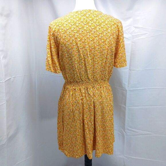 Luxology Yellow Floral Midi Dress Smocked Waist Short Sleeves Womans Large...... - Picture 2 of 10